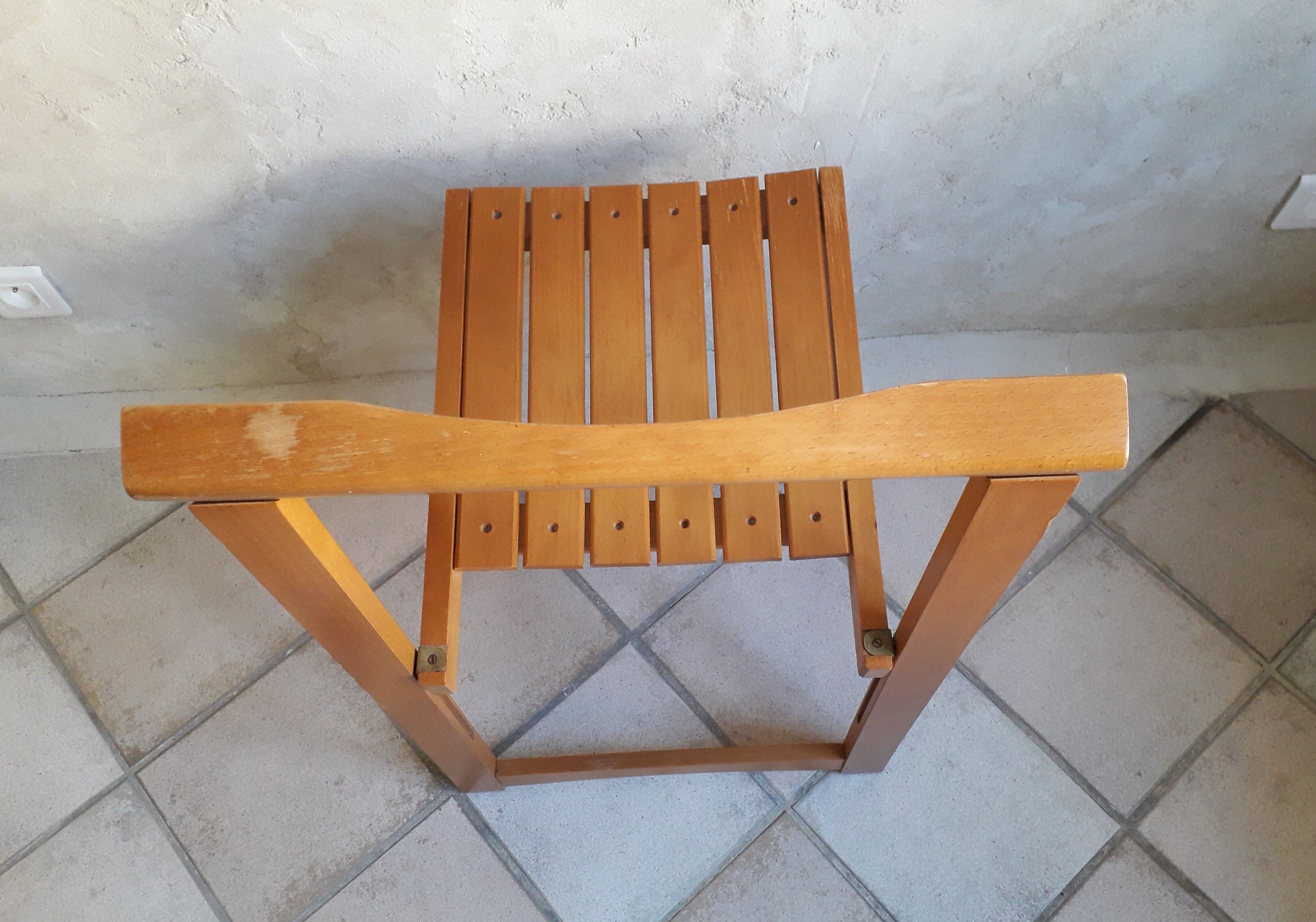 Wooden folding chair