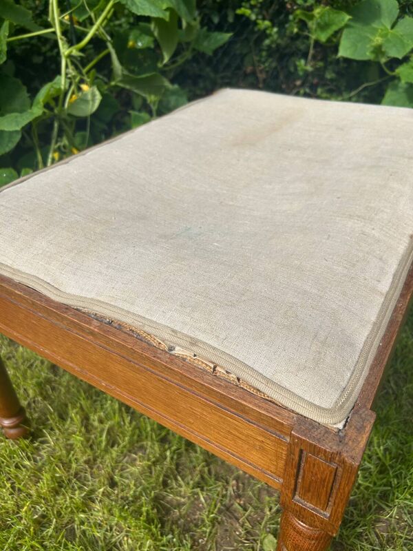 Banc en bois et tissu beige