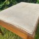 Banc en bois et tissu beige