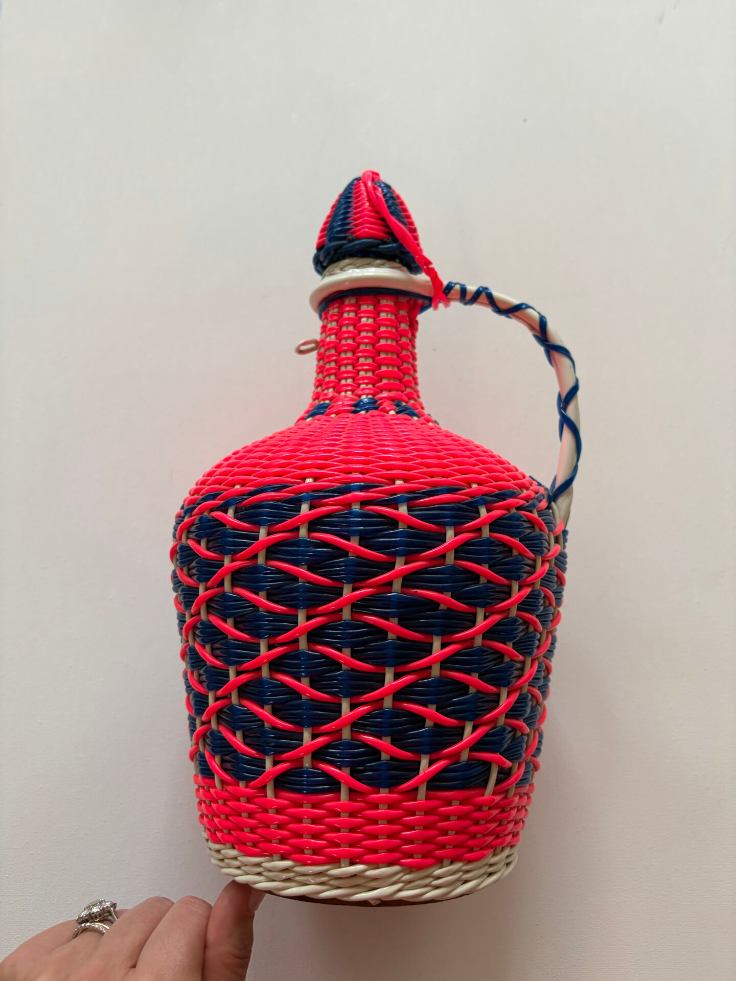 Scoobidou pink and blue carafe