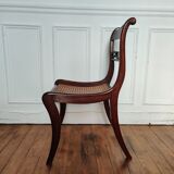 Chaise en bois cannée