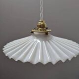 Ancienne suspension baladeuse en opaline plissée/drapée blanche Art déco 1930 Ø 24 cm