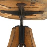 Tabouret tripode en pin, Suède, 1920