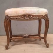 Pouf de style Louis XV  rocaille