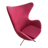"The Egg" armchair by Arne Jacobsen, published by Fritz Hansen.