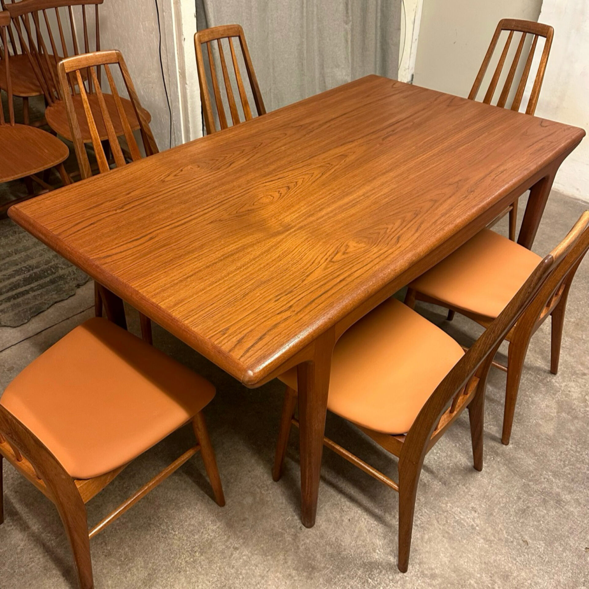 Teak dining table, 1960