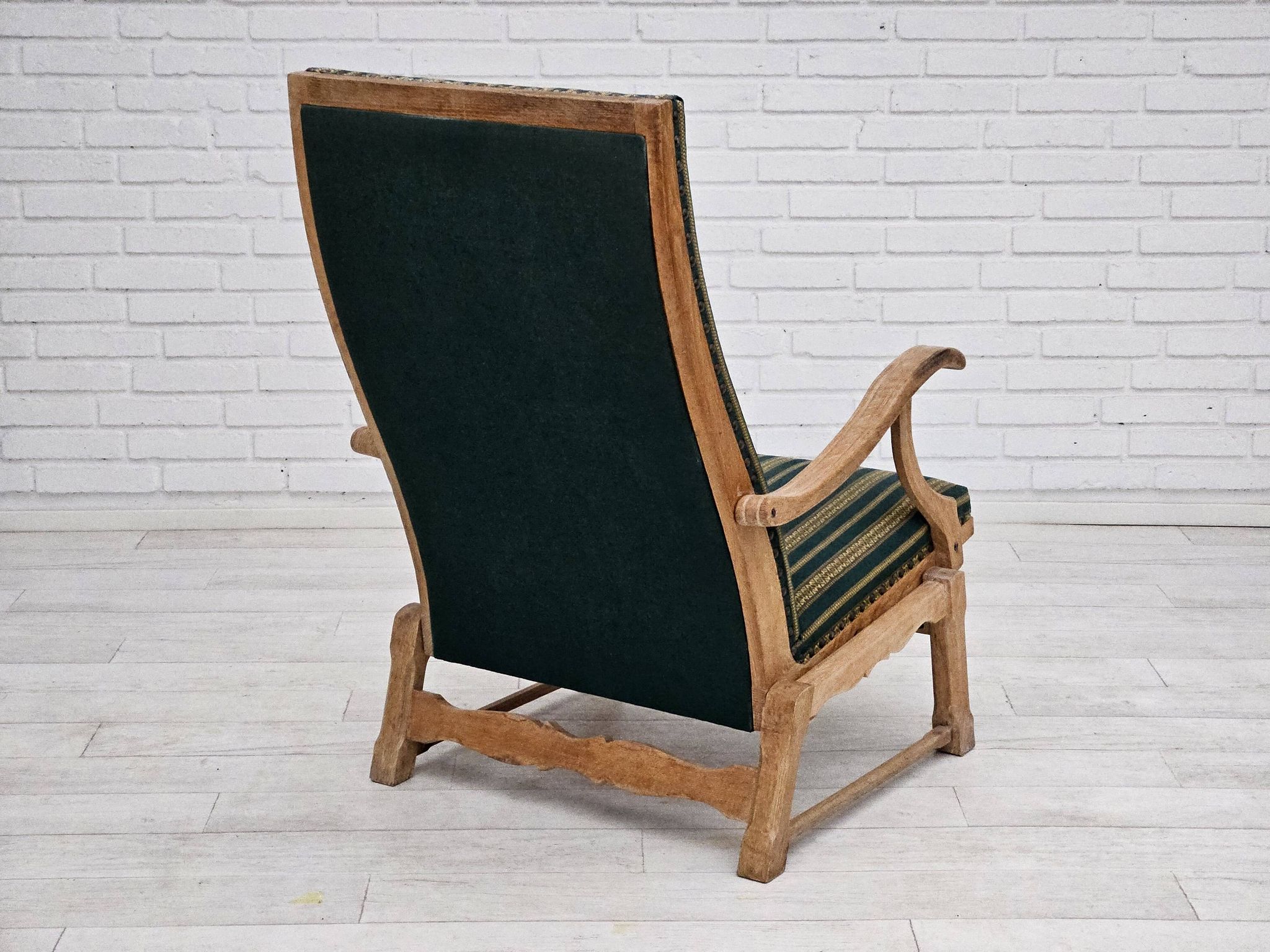 Chaise à bascule danoise à dossier haut, très bon état d'origine.