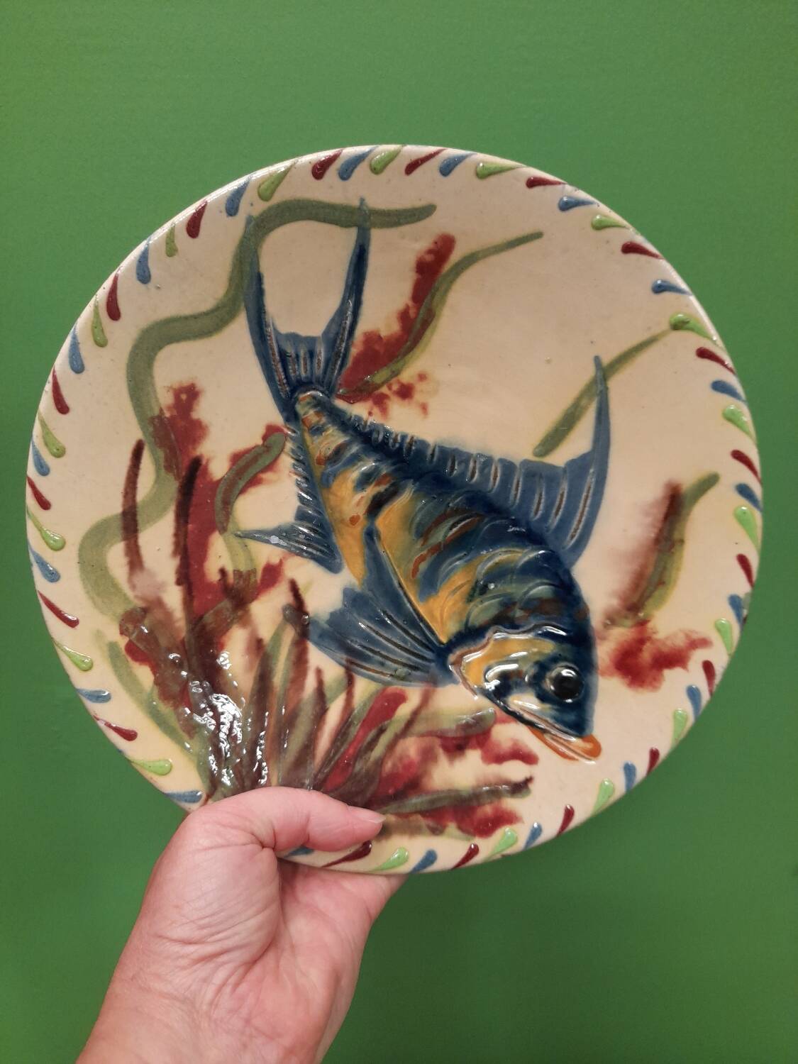 Salamo La Bisbal fish plate