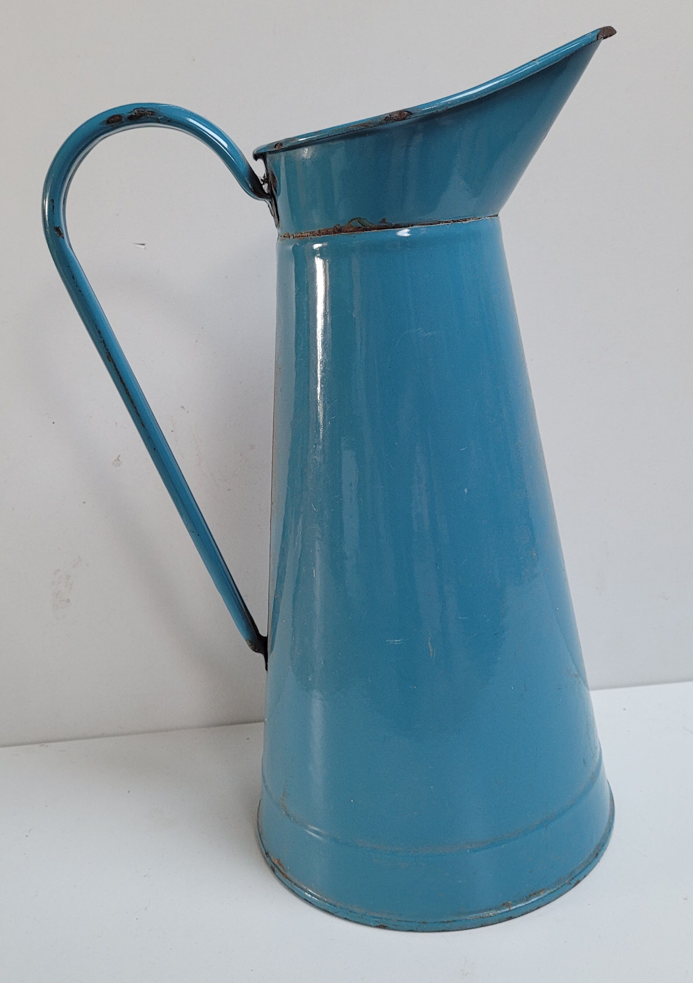 Blue enamelled broc