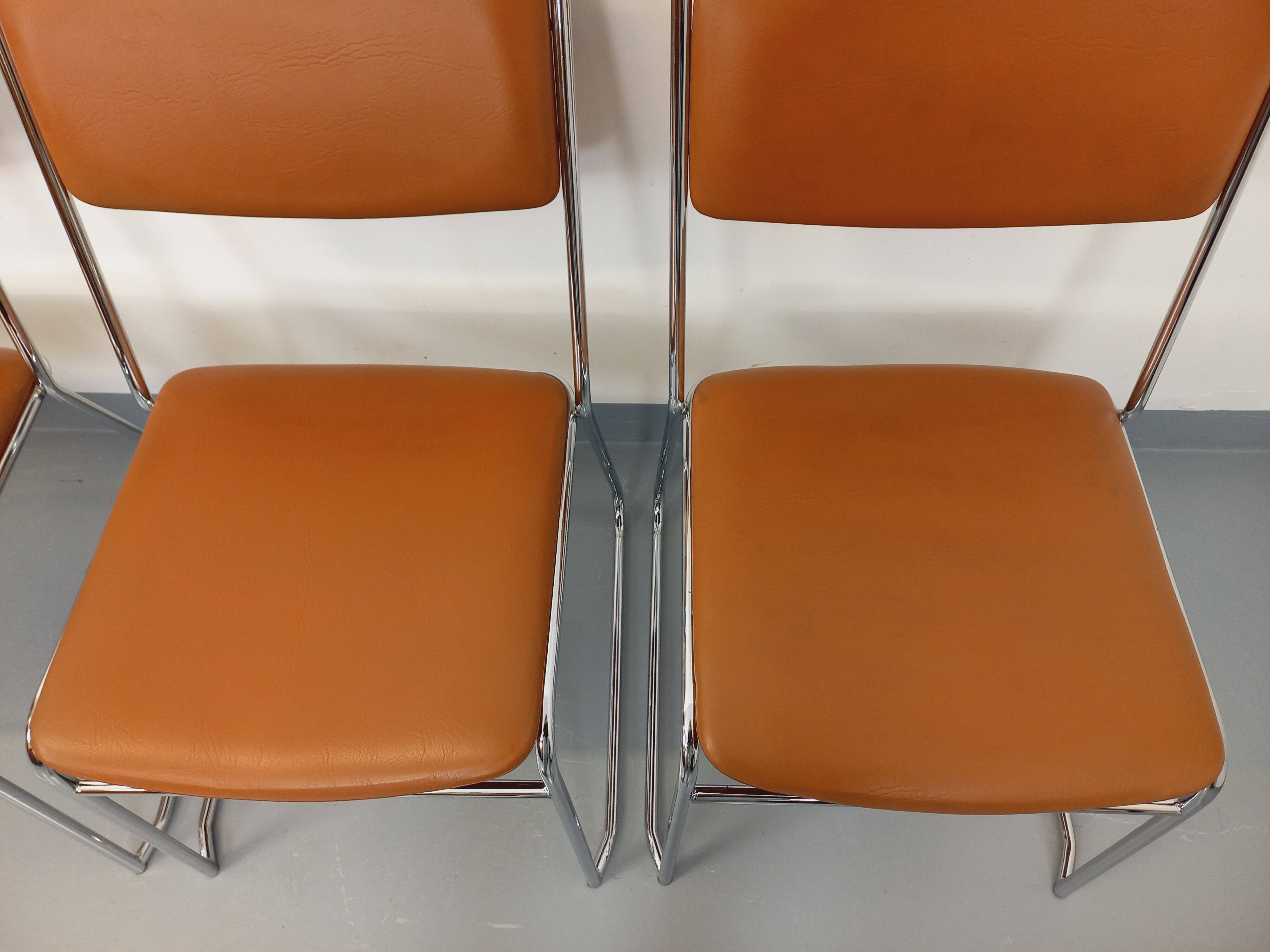 4 vintage sleigh chairs from the 70s, in designer chrome metal