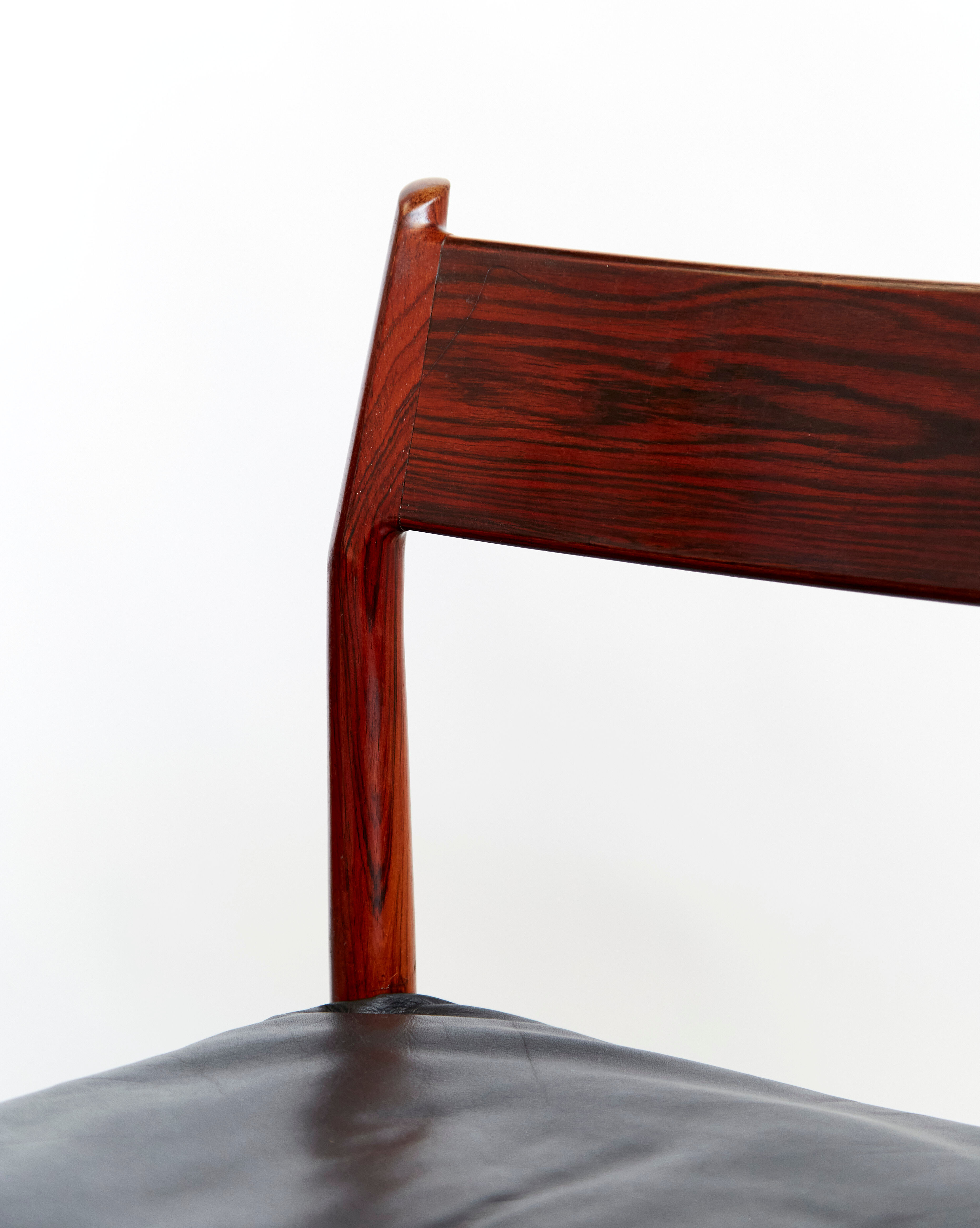Arne Vodder dining chairs No.418 for Sibast
