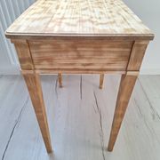 Bureau / Table d'appoint / Console en bois massif de style Louis-Philippe