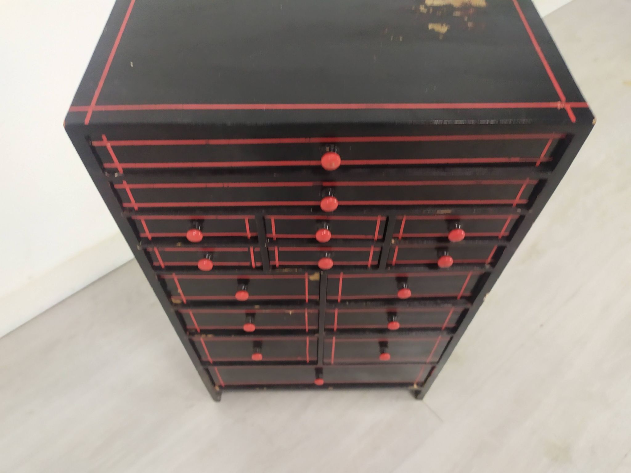 Trade furniture with drawers