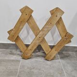 Accordion hook