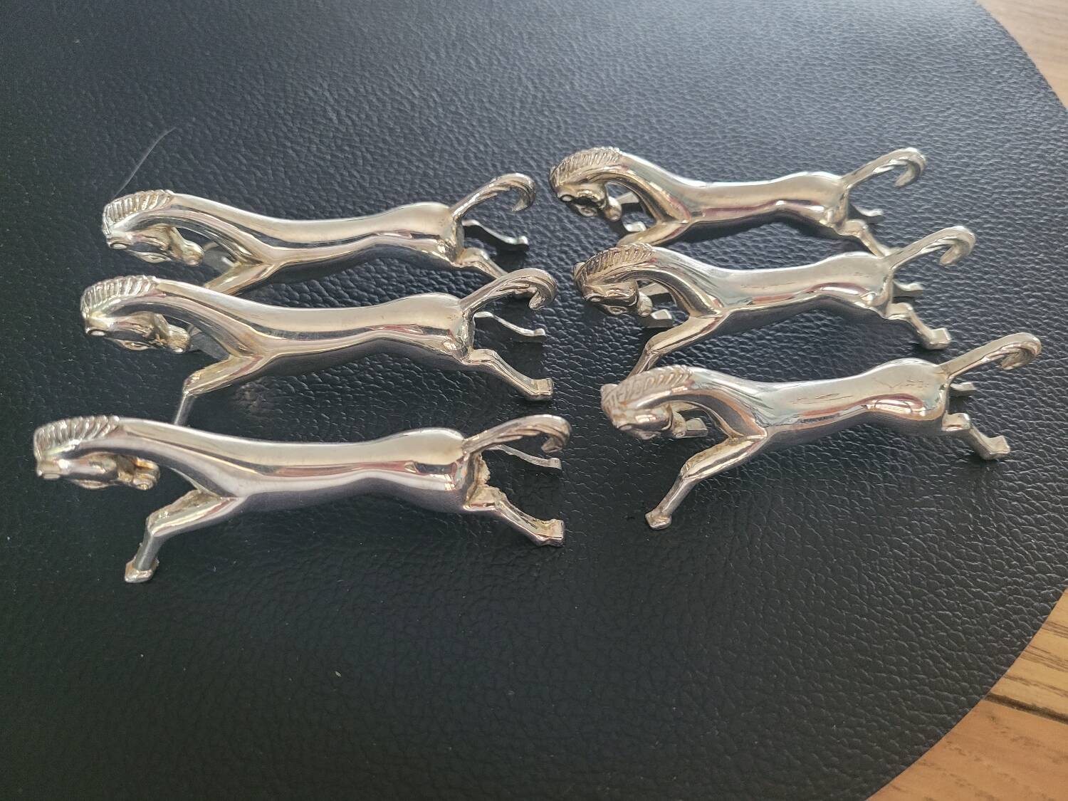 Set of 6 horse knife holders