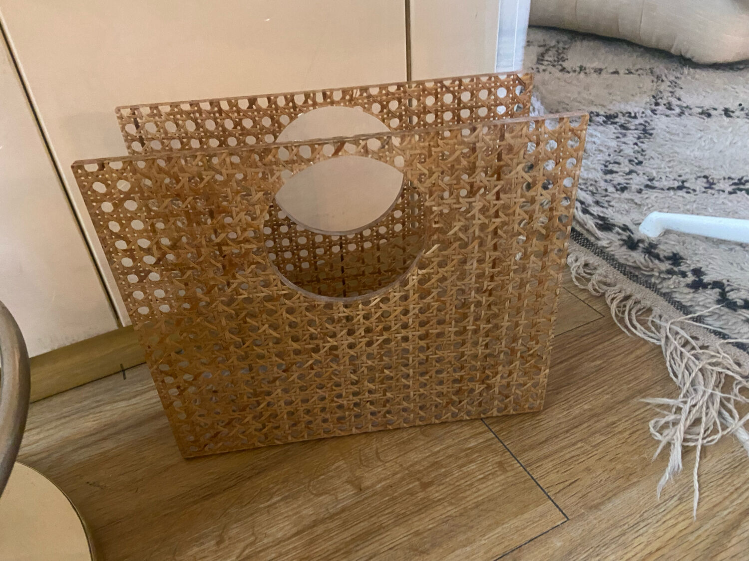 Magazine holder in plexiglas and canning 70s