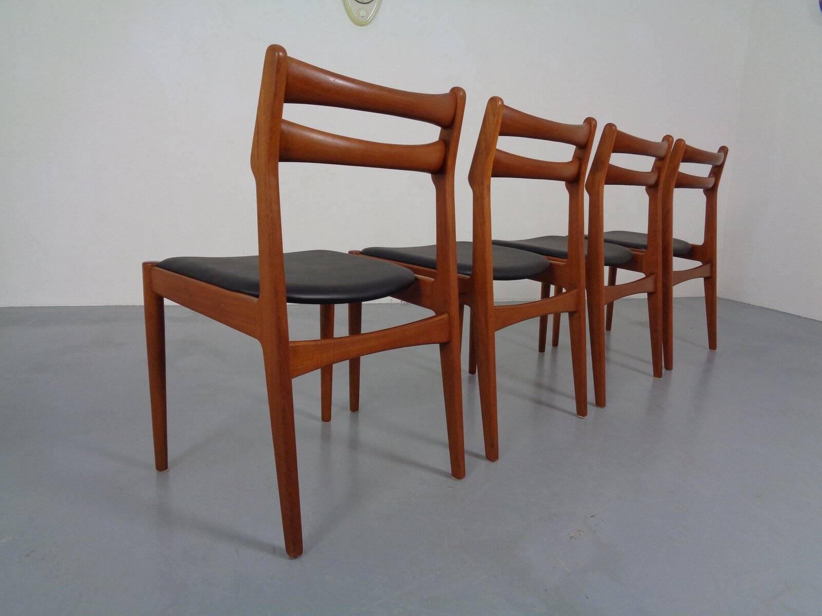 Danish Teak Dining Chairs from Vamo Mobelfabrik, 1960s, Set of 4