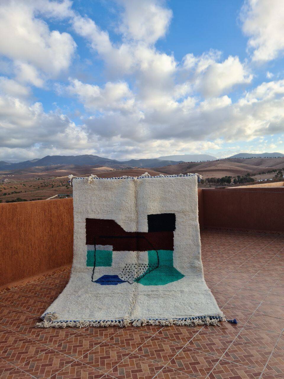 Handmade Moroccan Berber Rug – 300x200 cm – Abstract Wool Design