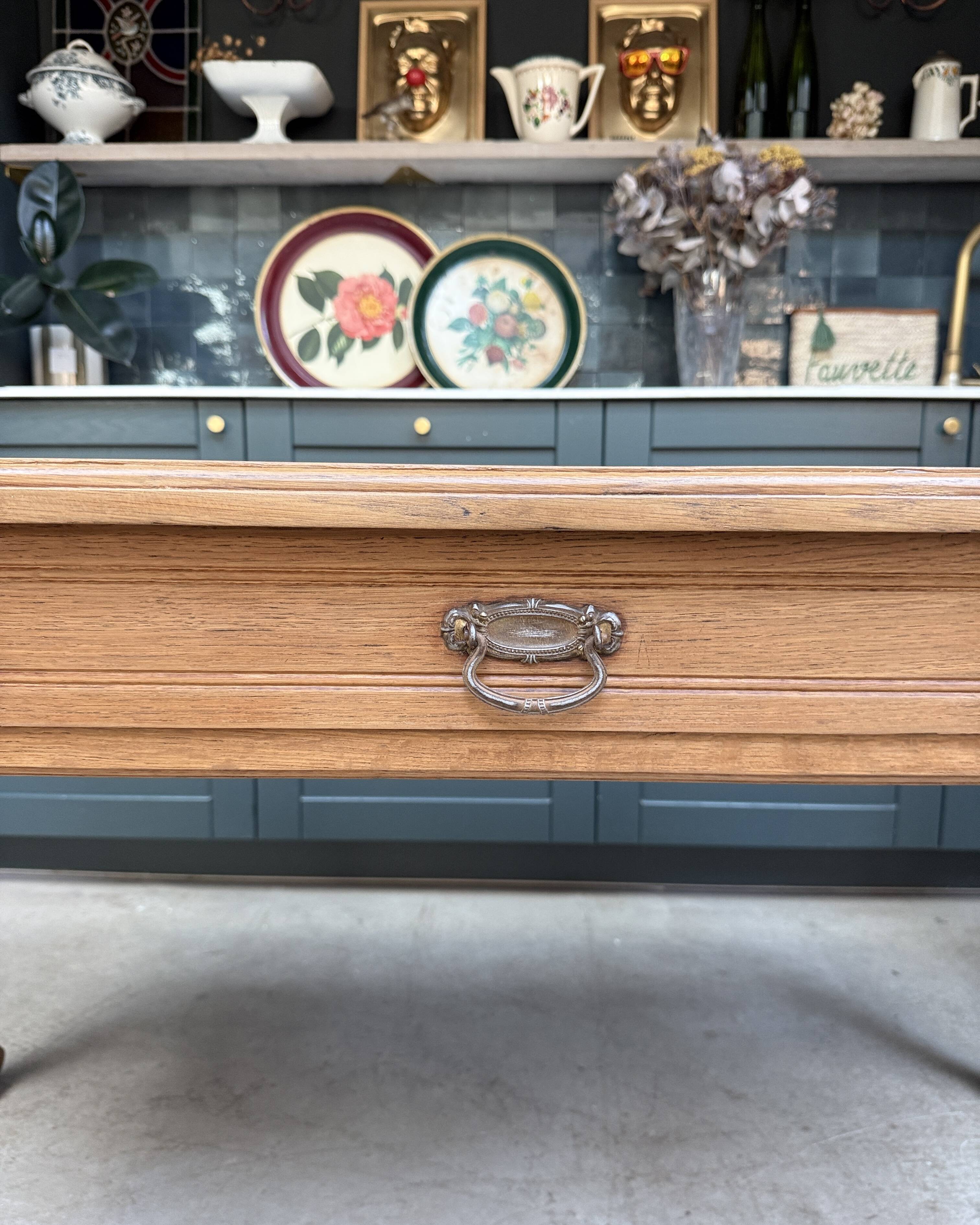 Antique solid oak table (renovated)
