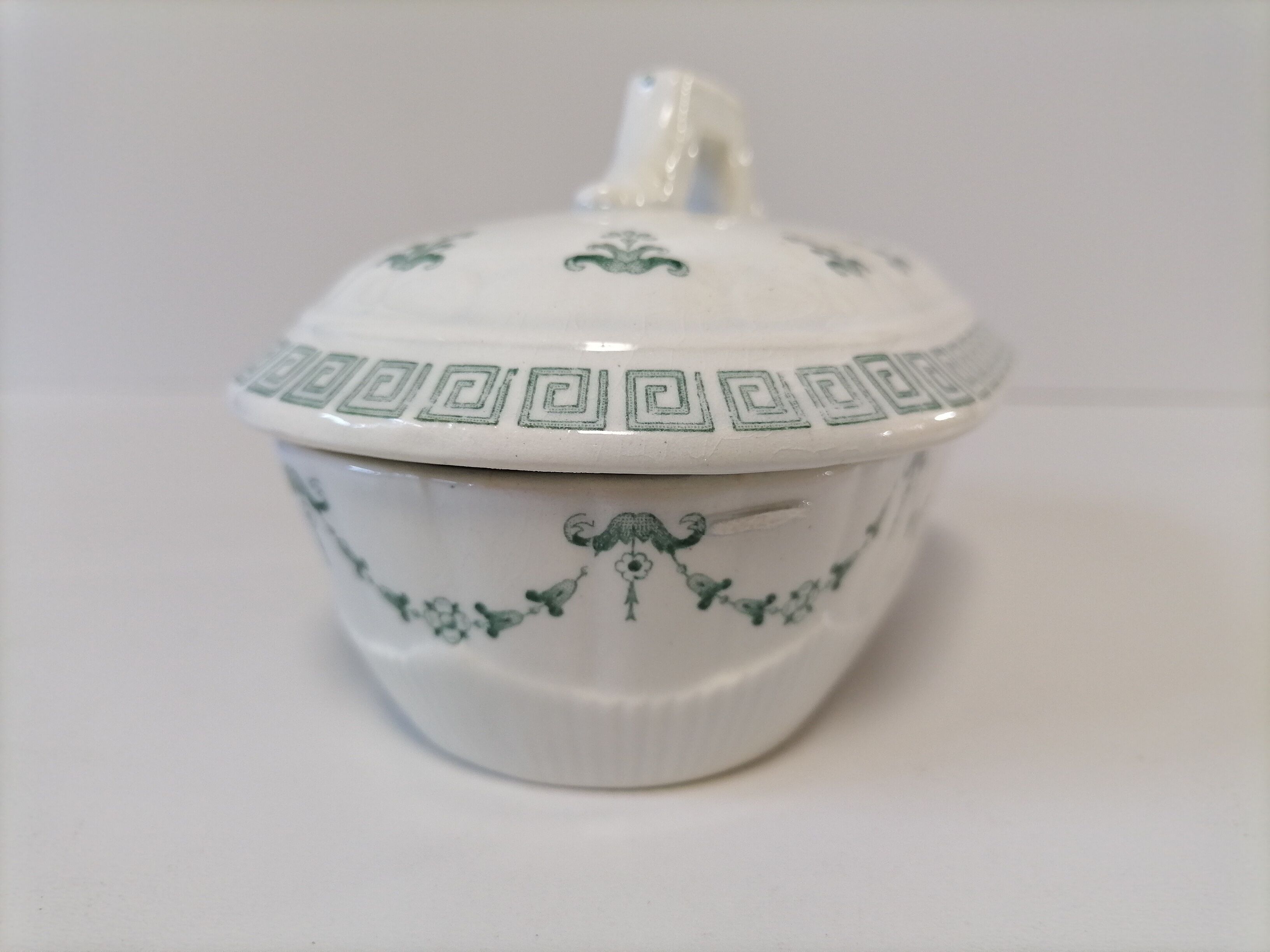 ceramic soap holder