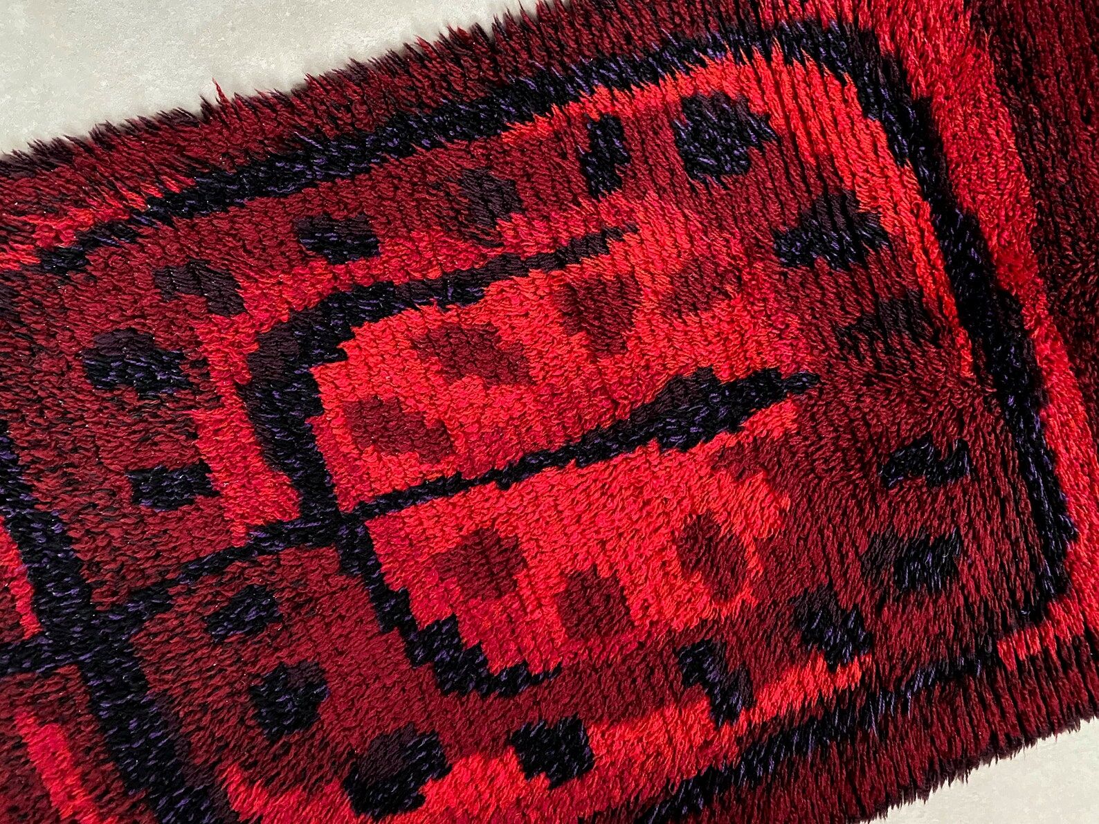 Mid century scandinavian rya rug, red 129x76cm
