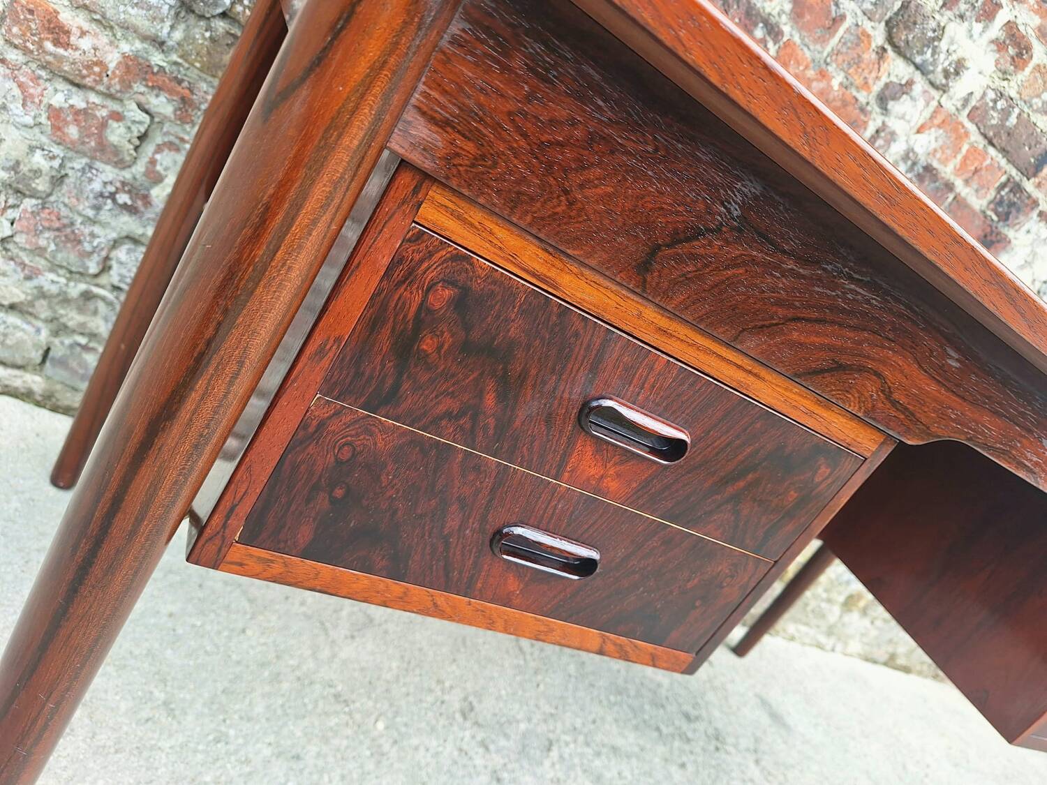 Arne Vodder rosewood desk, Danish designer furniture