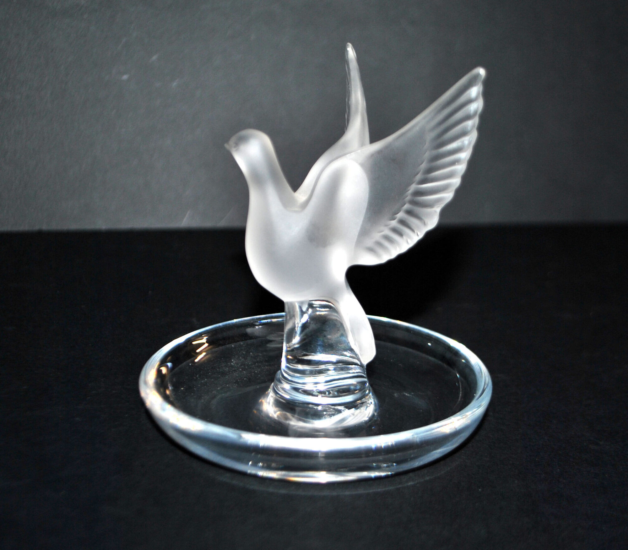 Lalique ashtray dish bird dove in frosted crystal and signed