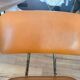 Chaise bienaise en métal et cuir
