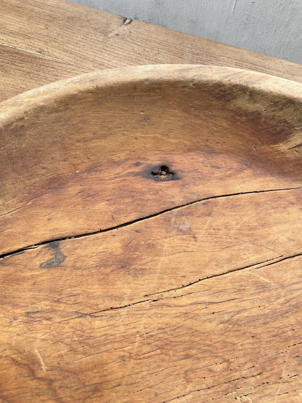 XL round wooden Tuareg dish