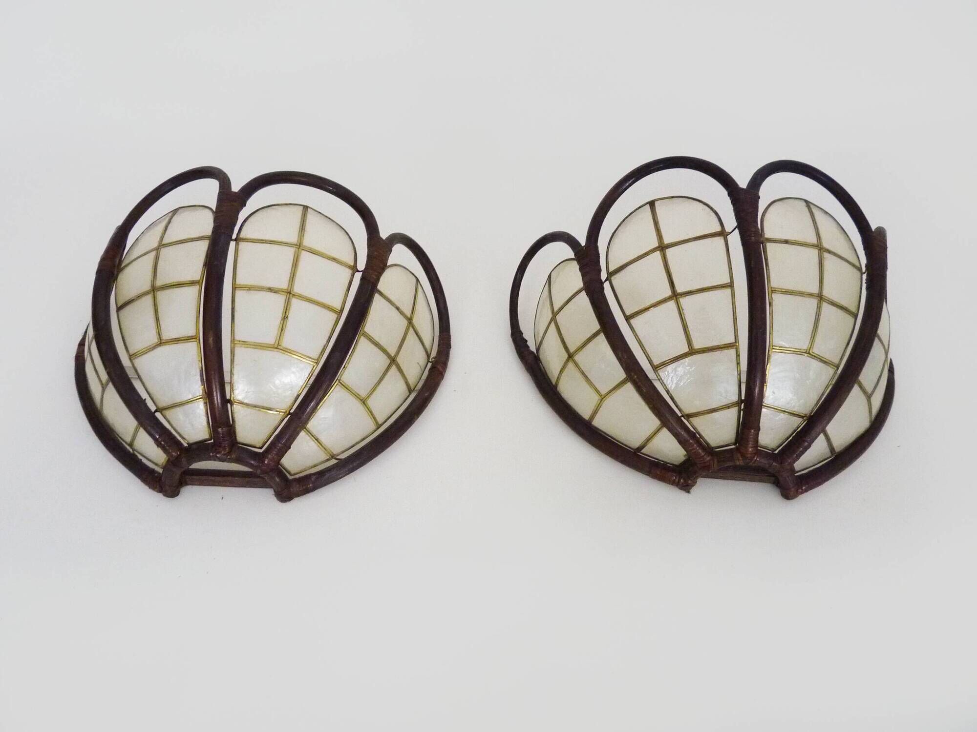 Pair of rattan and mother-of-pearl wall lights from the 50s and 60s