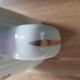 Pichet en porcelaine blanche