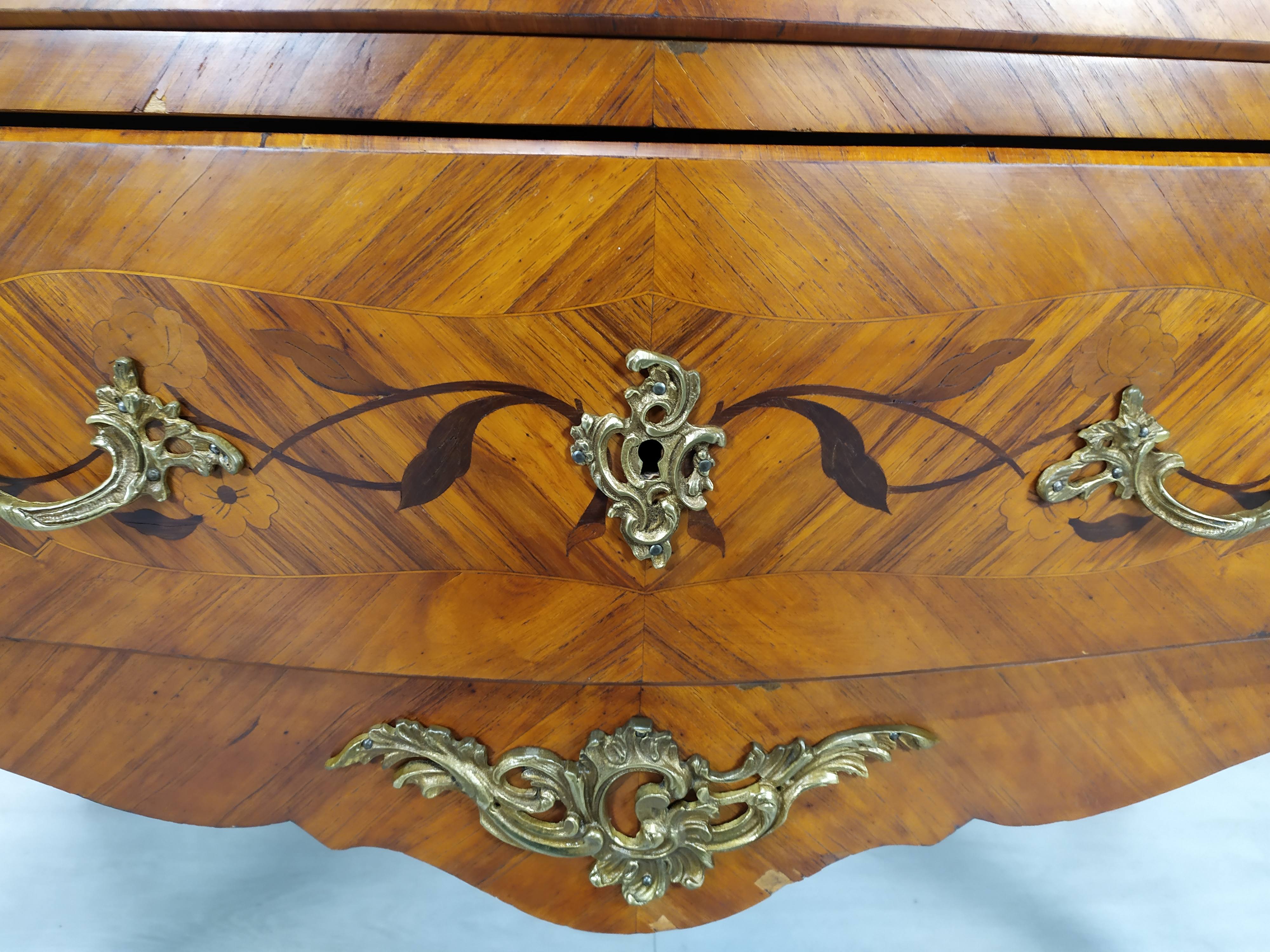 Curved chest of drawers louis XV