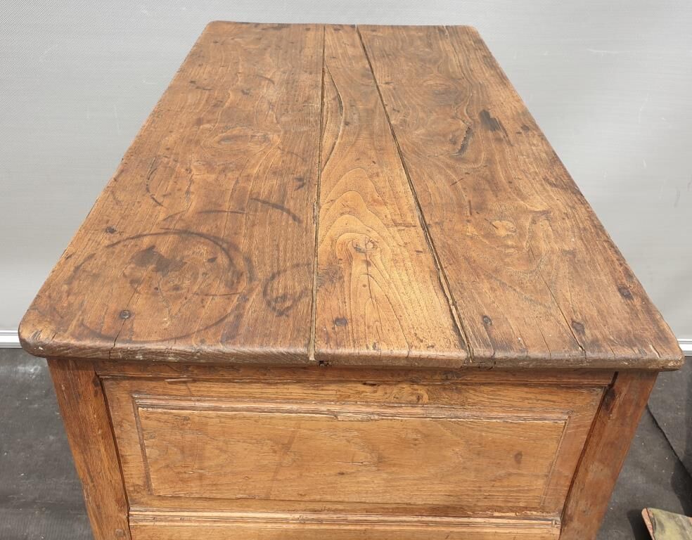 Confectionery buffet high Norman XVIIIth