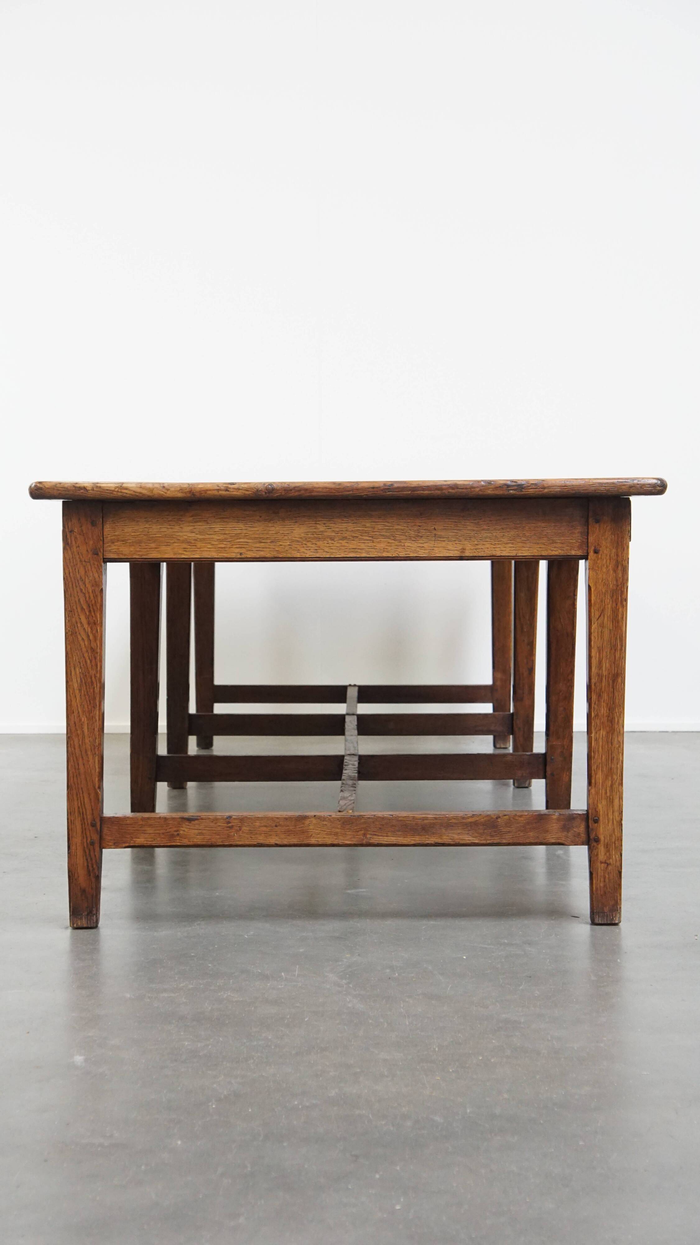 Grande table à manger ancienne en chêne anglais du début du XIXe siècle