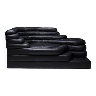 Terrazza “DS-1025” leather sofa by designer Ubald Klug