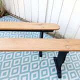 Paire de grands bancs en bois