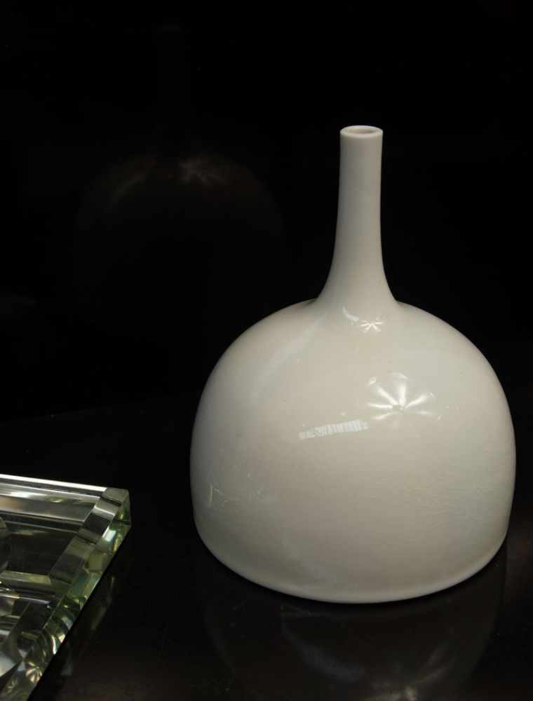 White ceramic vase by Rene Devie France 1972