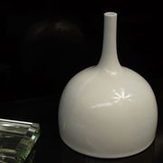 Vase en céramique blanche par Rene Devie France 1972