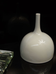 Vase en céramique blanche par Rene Devie France 1972