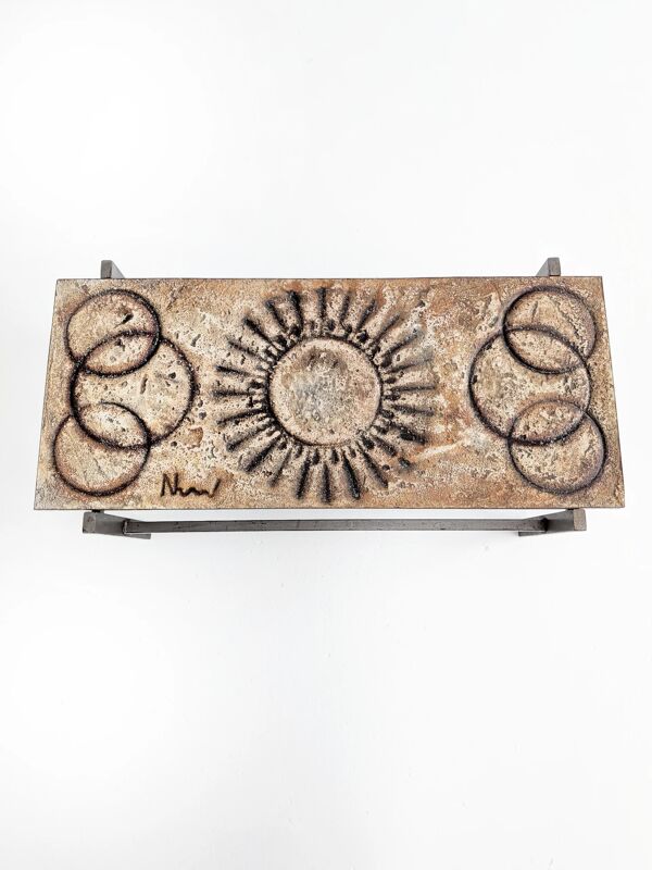 Table basse en pierre de lave de François Chaty pour Vallauris 1960