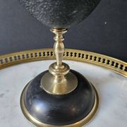 Oeuf d'Émeu, Socle Laiton et Marbre Noir (Début XXè) H : 21 cm | Curiosité