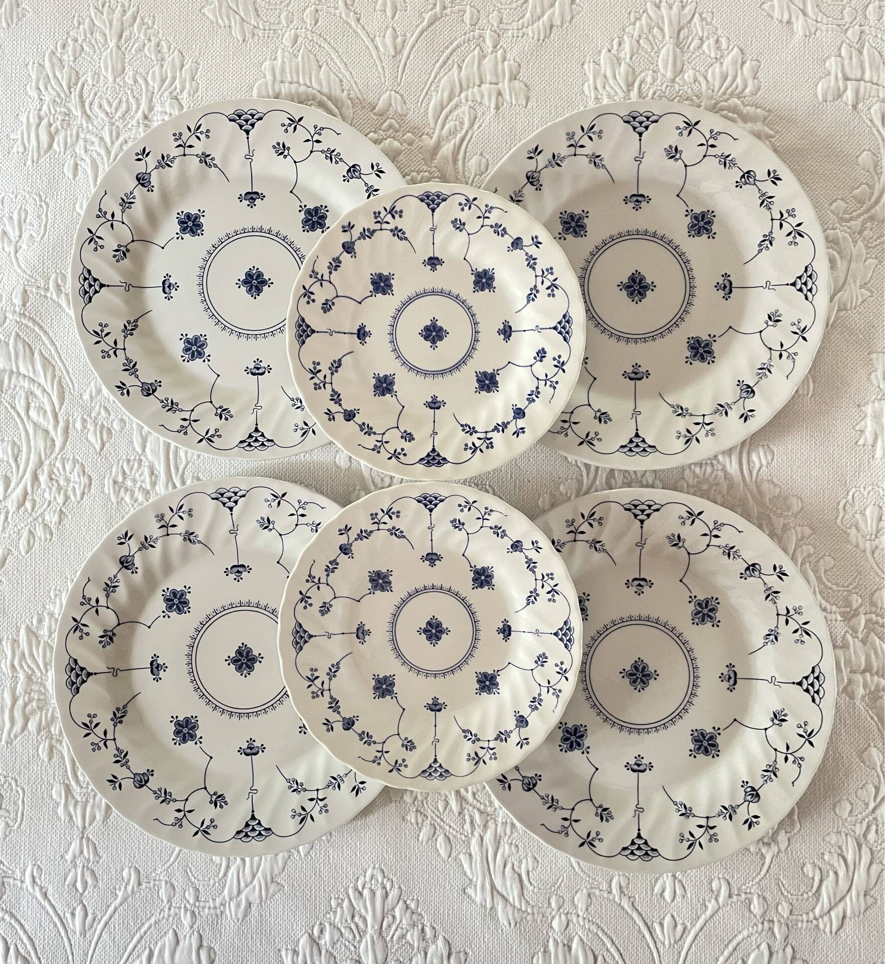 Lot Assiettes anglaises Churchill du modèle Finlandia