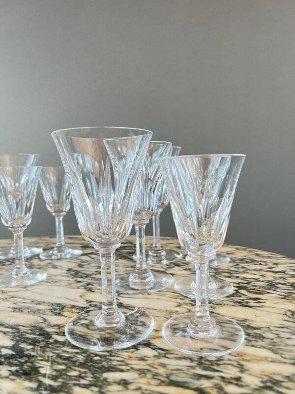 12 verres en cristal Saint Louis, modèle Cerdagne, XXe siècle