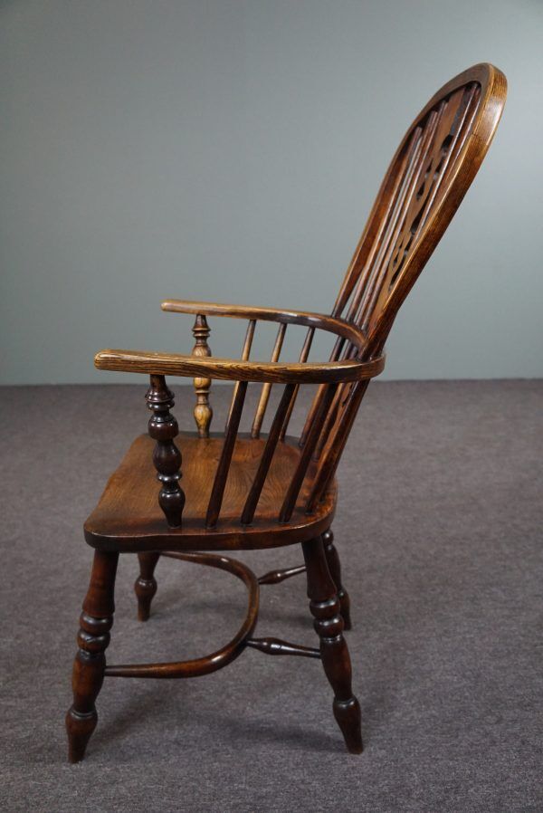 Antique English Windsor chair, high backrest, 18th century