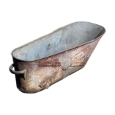 Old bathtub in zinc period Napoleon III