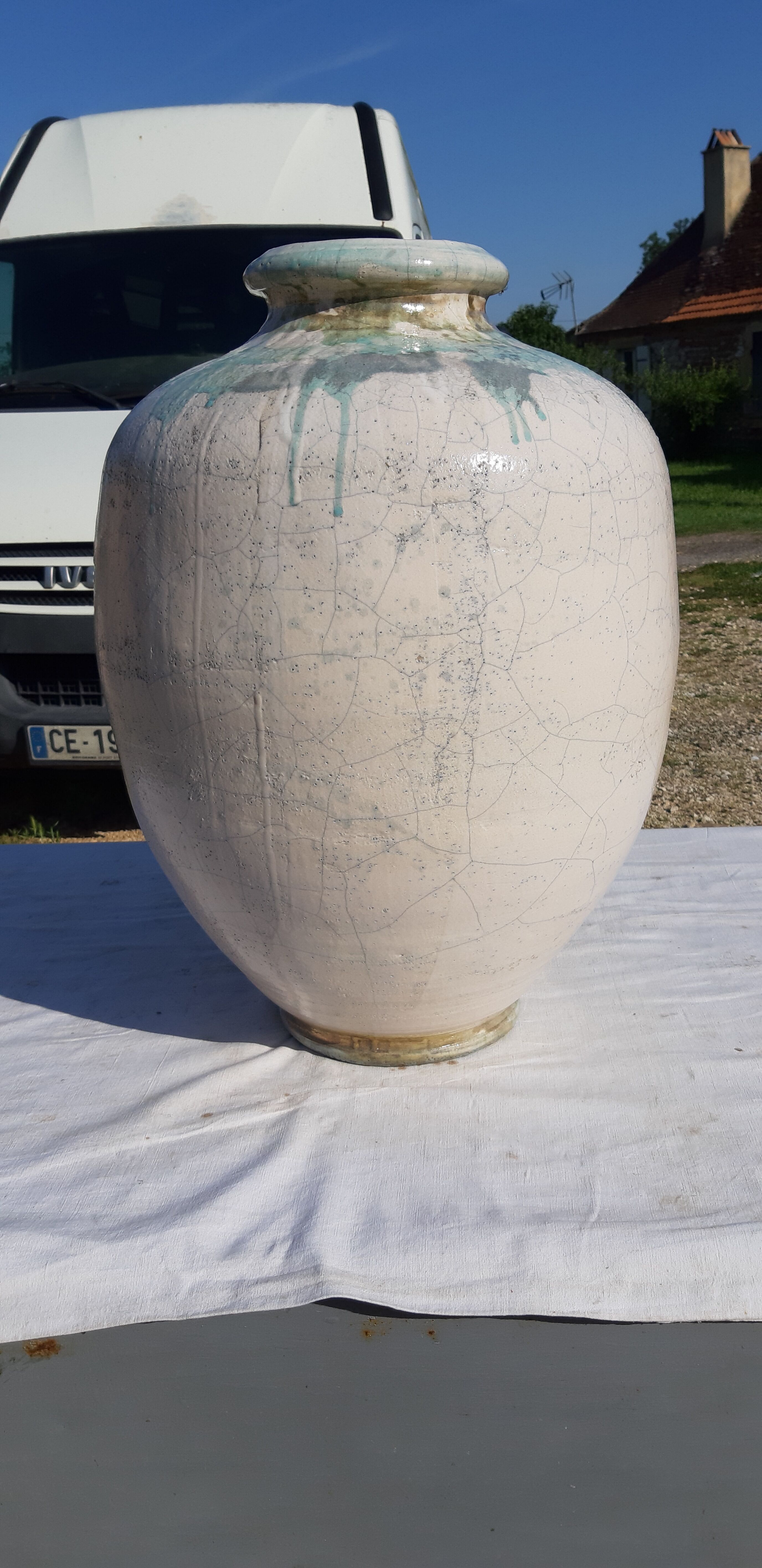 Glazed sandstone jar by François Peyrat