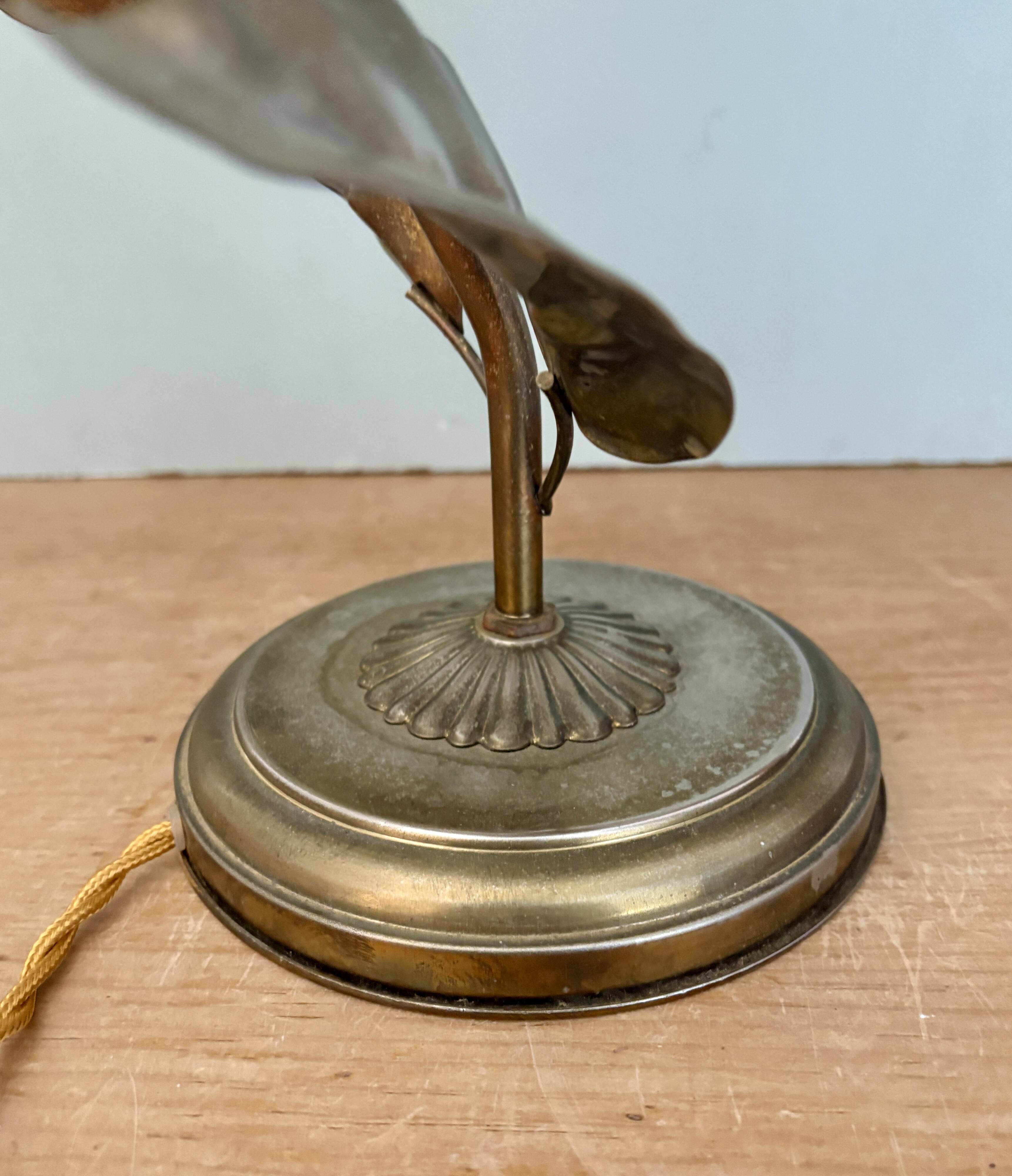 Vintage lamp with leaves in gilded brass and white opaline globe