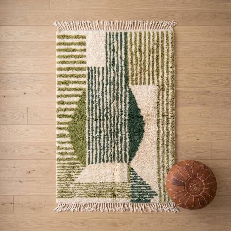 Handwoven natural wool rug 150/250 cm