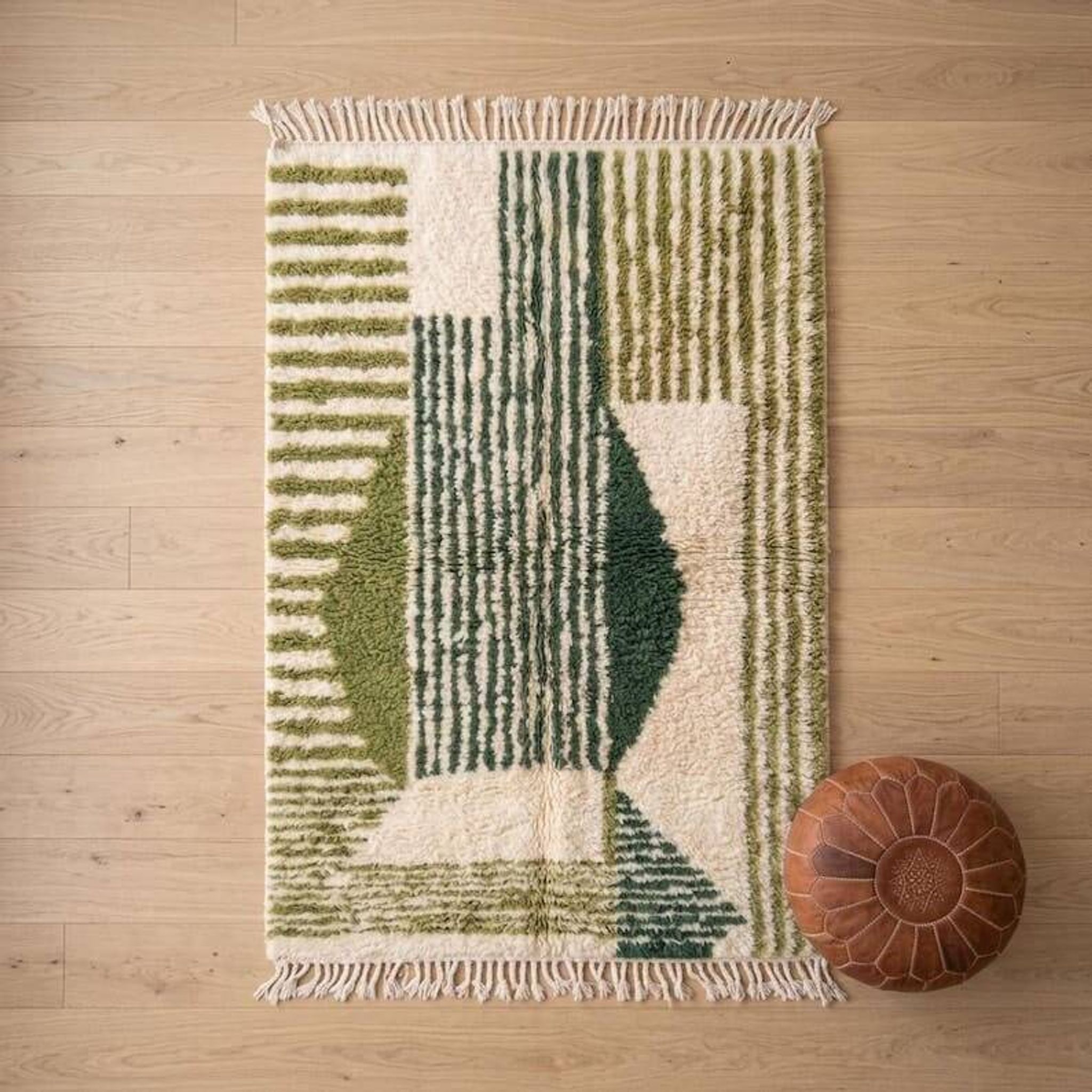 Handwoven natural wool rug 150/250 cm