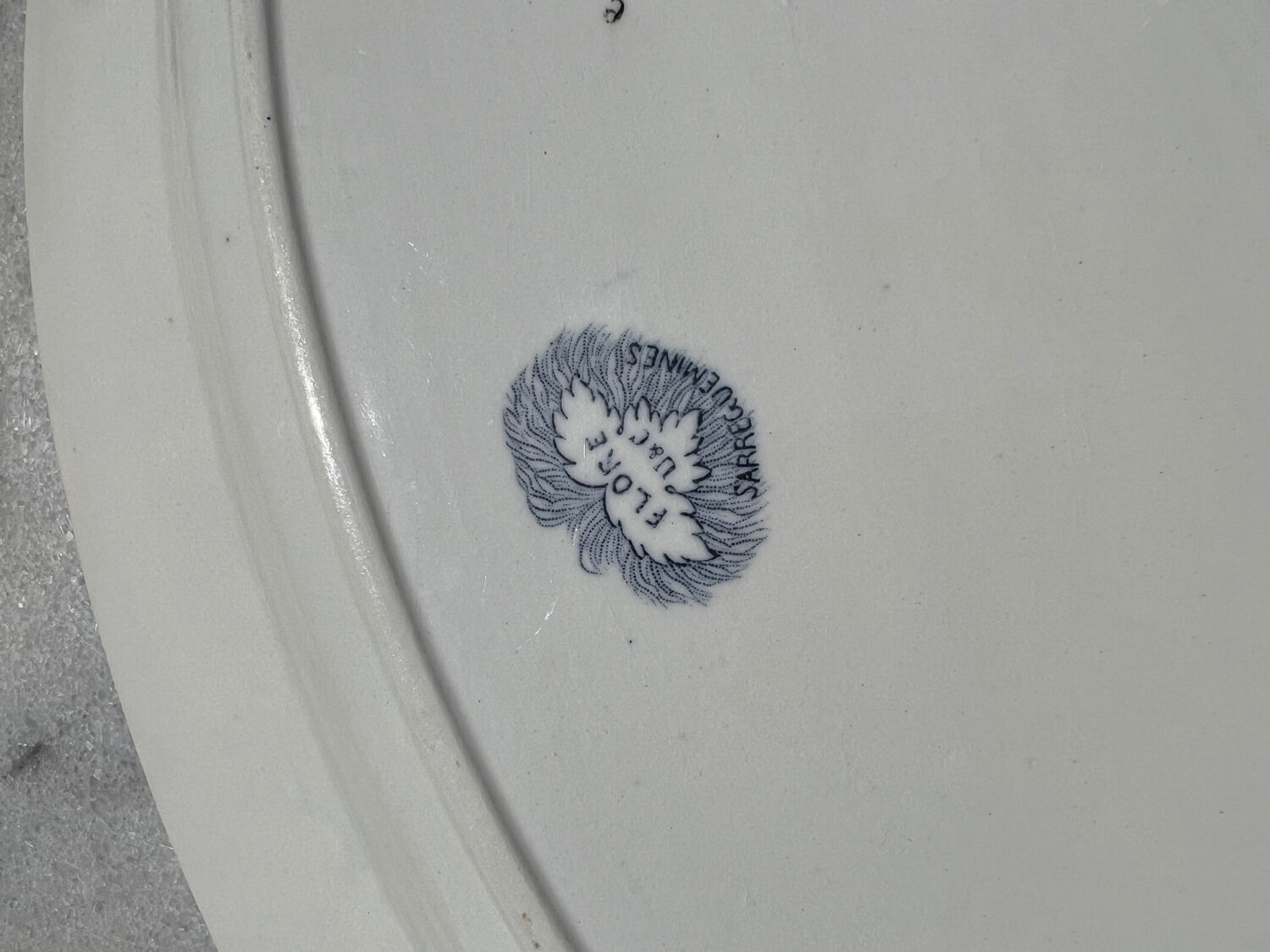 Presentation dish Sarreguemines (Flora)